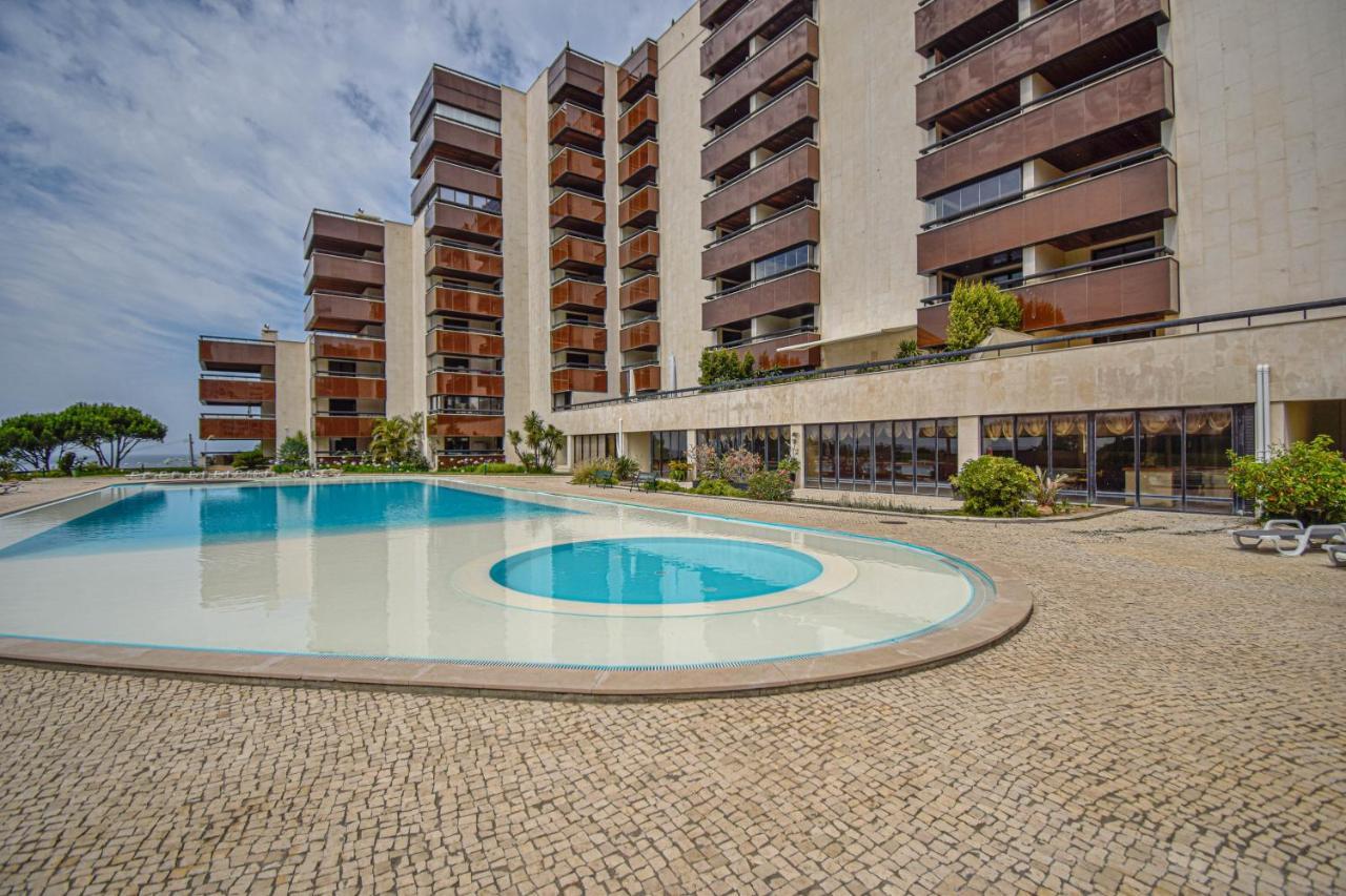 Stylish One Bedroom Apartment With Swimming Pool Cascais Eksteriør billede